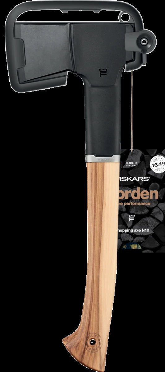 6411501701138