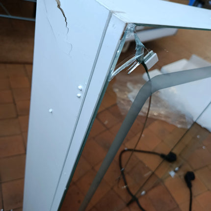Akvamarino vonios kambario veidrodis su LED apšvietimu, 65 × 65 cm